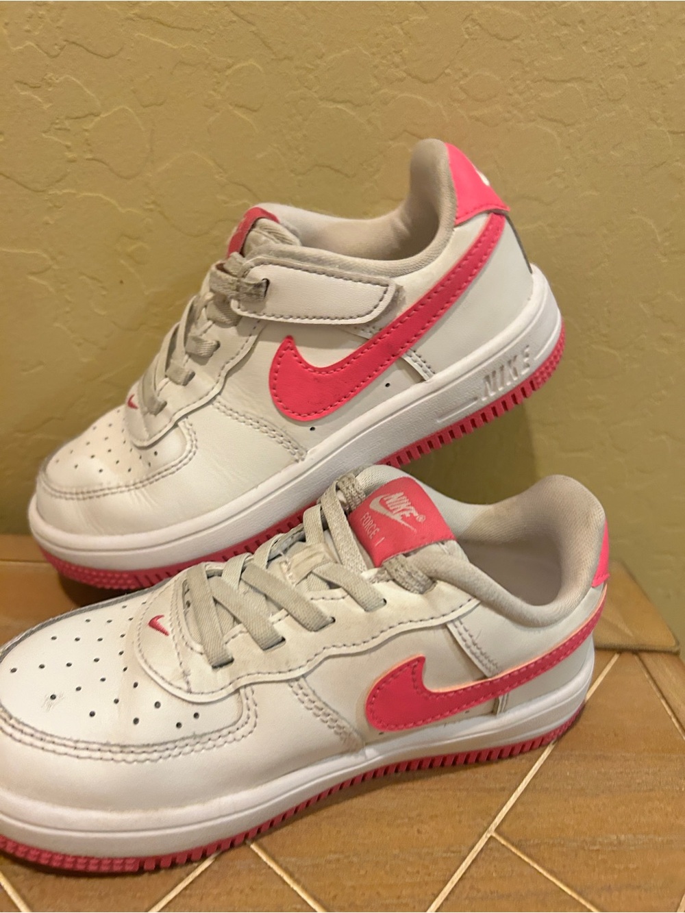 Nike Kids White and Pink Sneakers